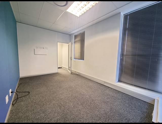 105M² OFFICE RENTED IN CENTURY CITY